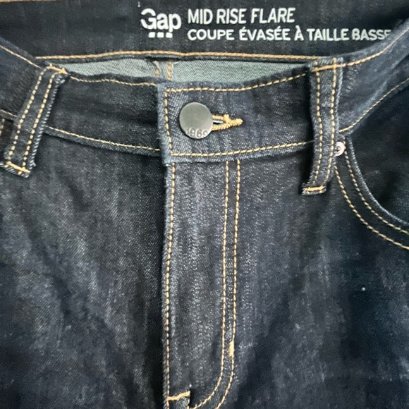 Women’s GAP mid rise flare - size 10R - Picture 2 of 4